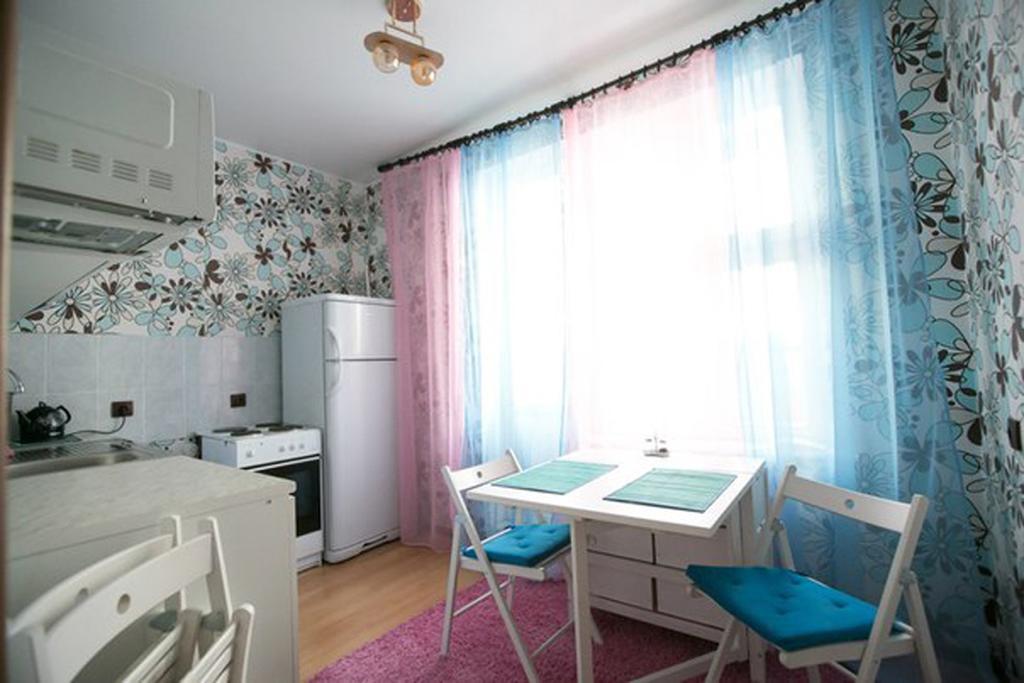 نوفوسيبيرسك Nsk-Kvartirka, Gorskiy Apartment 86 الغرفة الصورة